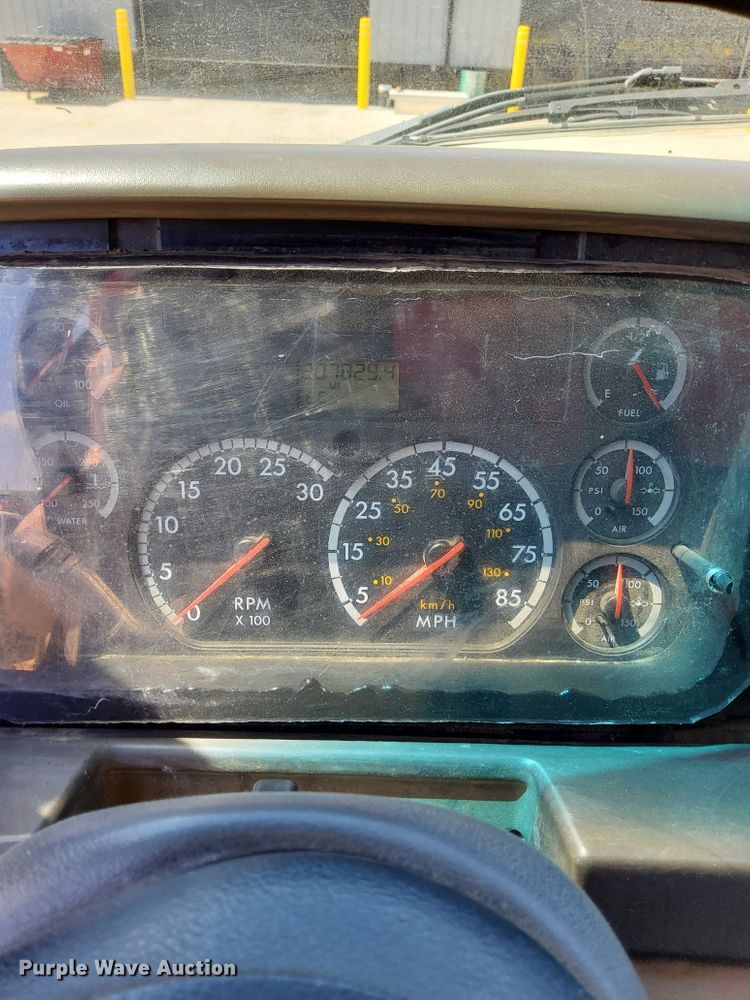 image for item MF9772 2007 Sterling L9500  dump truck