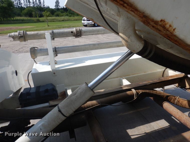 image for item MF9774 1995 Jay's Inc. BL-100-PD  vacuum excavator