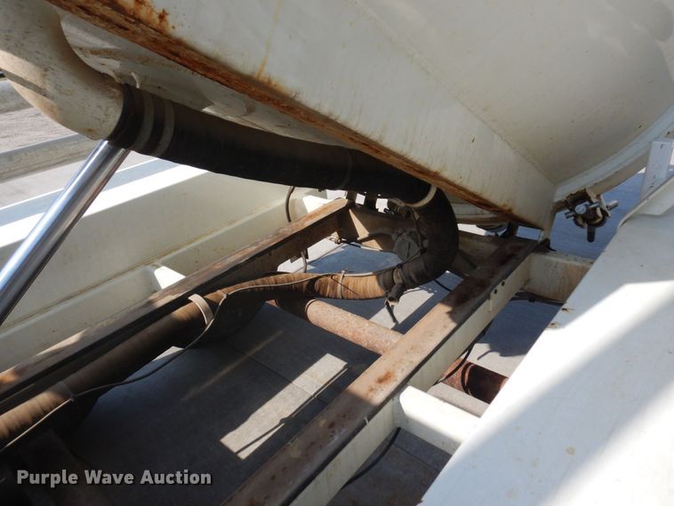 image for item MF9774 1995 Jay's Inc. BL-100-PD  vacuum excavator