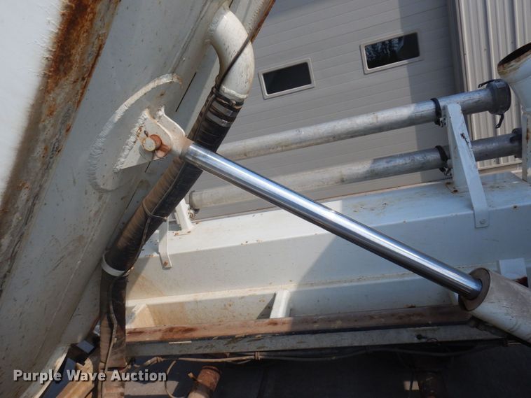 image for item MF9774 1995 Jay's Inc. BL-100-PD  vacuum excavator