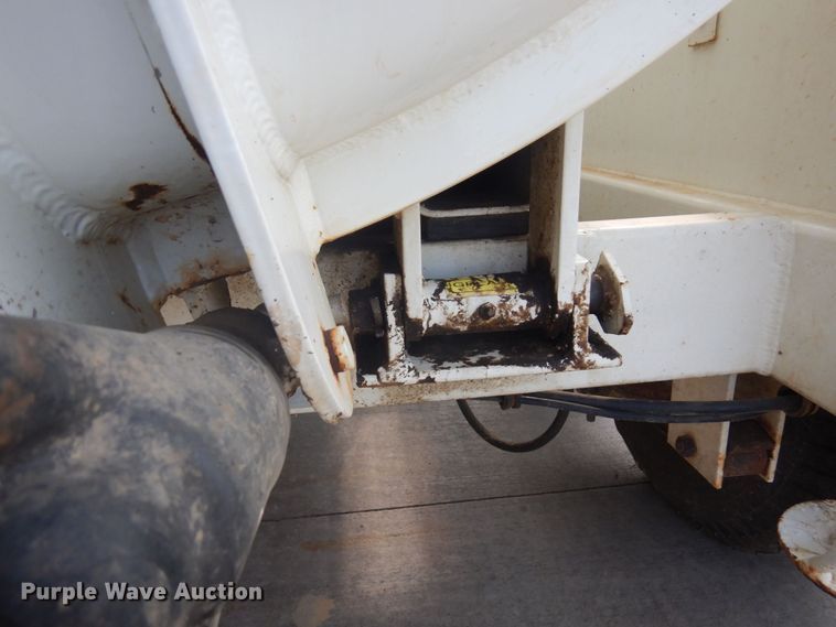 image for item MF9774 1995 Jay's Inc. BL-100-PD  vacuum excavator