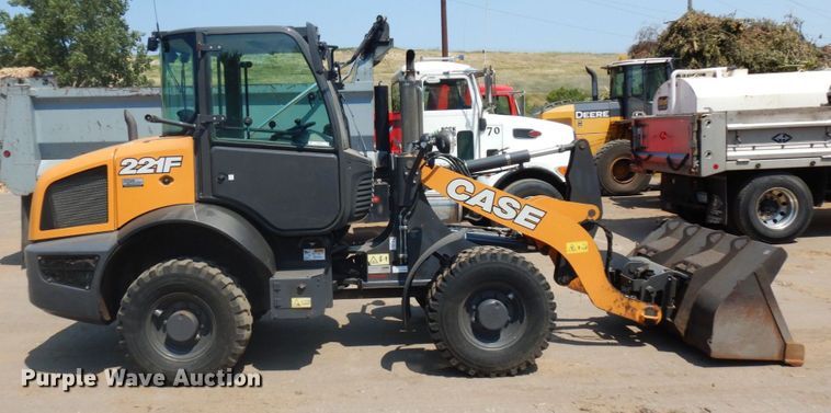 image for item MF9775 2018 Case 221F  wheel loader
