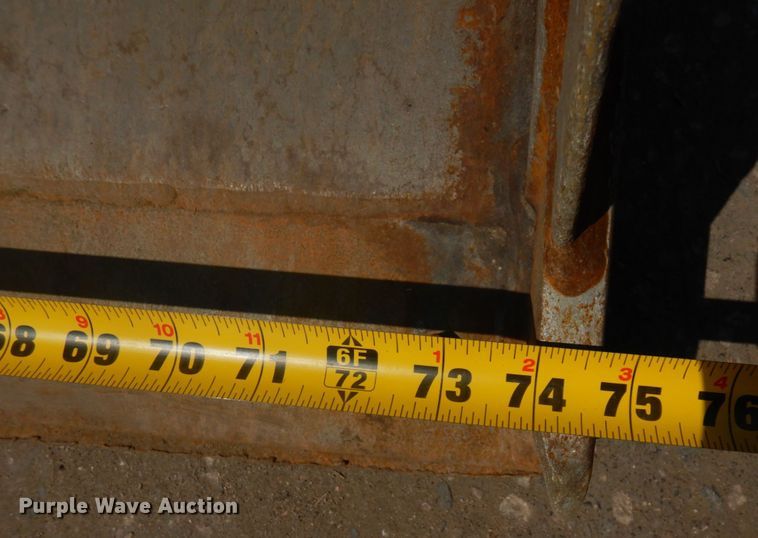 image for item MF9775 2018 Case 221F  wheel loader