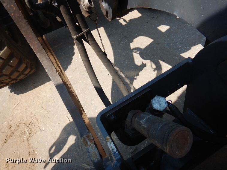 image for item MF9775 2018 Case 221F  wheel loader