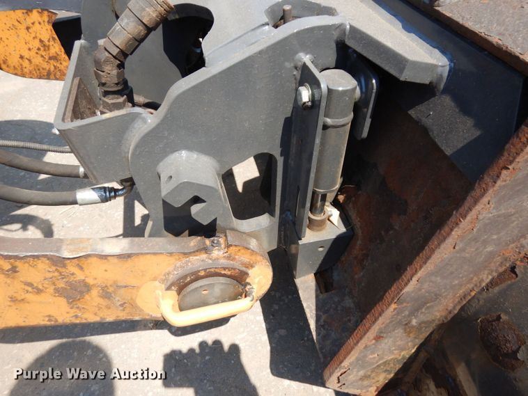 image for item MF9775 2018 Case 221F  wheel loader