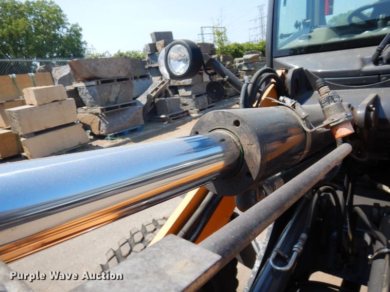 image for item MF9775 2018 Case 221F  wheel loader