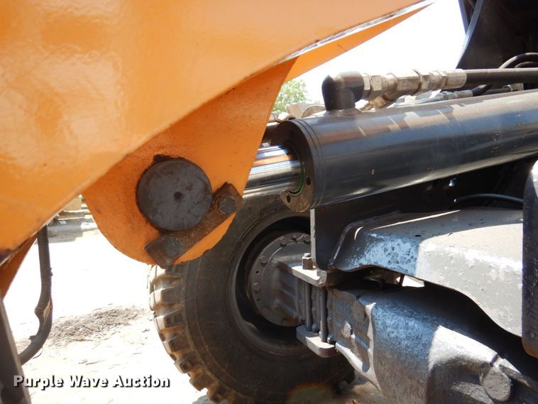 image for item MF9775 2018 Case 221F  wheel loader