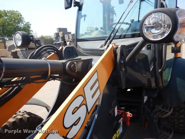 image for item MF9775 2018 Case 221F  wheel loader