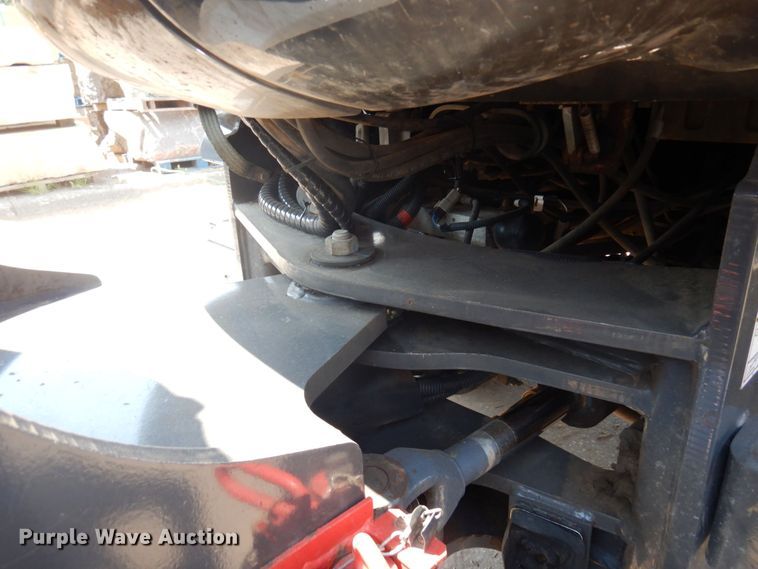 image for item MF9775 2018 Case 221F  wheel loader