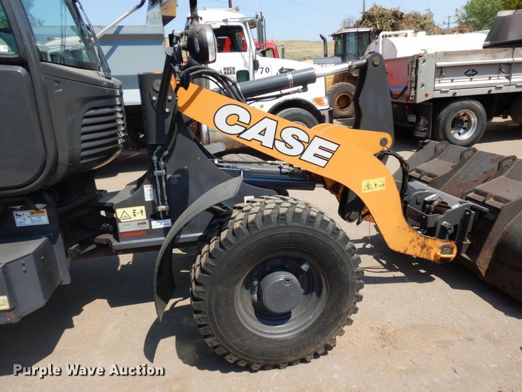 image for item MF9775 2018 Case 221F  wheel loader