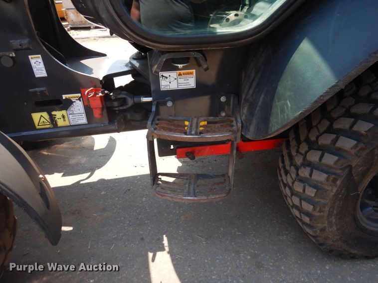 image for item MF9775 2018 Case 221F  wheel loader