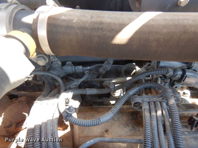 image for item MF9775 2018 Case 221F  wheel loader