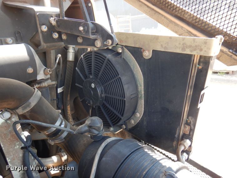 image for item MF9775 2018 Case 221F  wheel loader