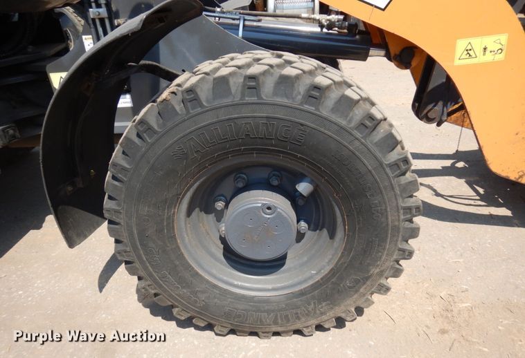 image for item MF9775 2018 Case 221F  wheel loader