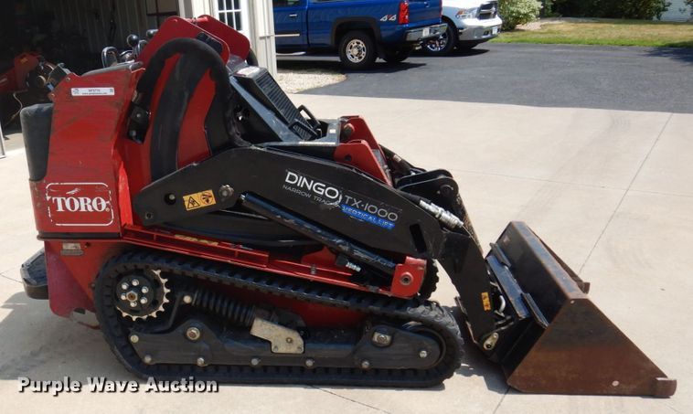 image for item MF9776 2016 Toro Dingo TX1000  compact utility loader