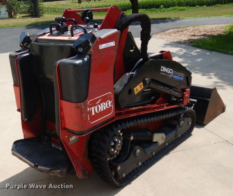 image for item MF9776 2016 Toro Dingo TX1000  compact utility loader
