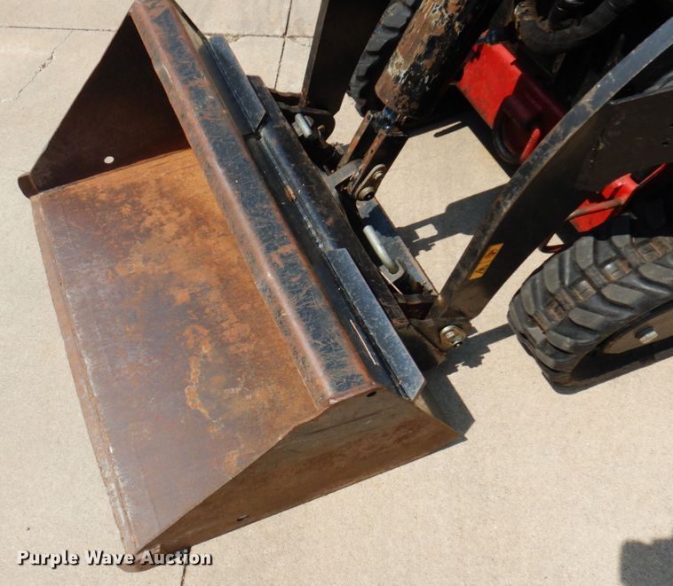 image for item MF9776 2016 Toro Dingo TX1000  compact utility loader