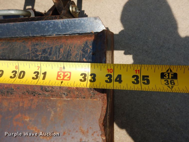 image for item MF9776 2016 Toro Dingo TX1000  compact utility loader