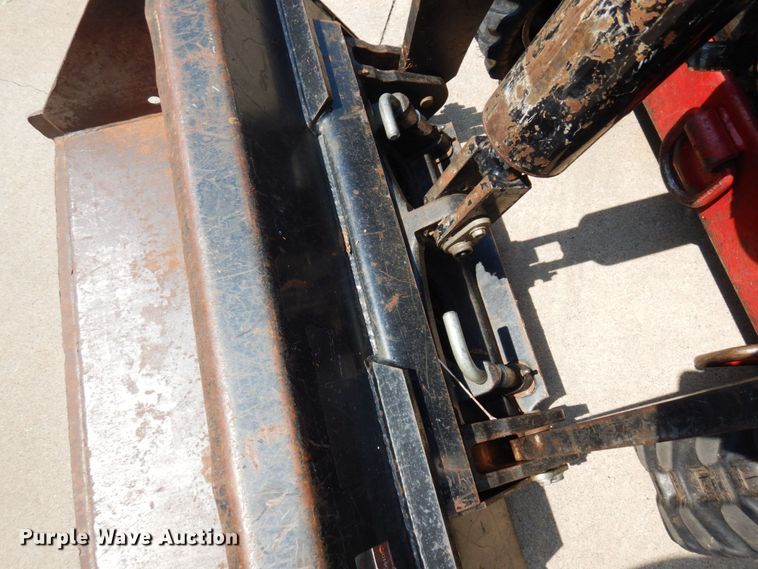 image for item MF9776 2016 Toro Dingo TX1000  compact utility loader