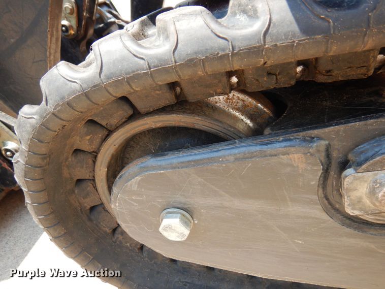 image for item MF9776 2016 Toro Dingo TX1000  compact utility loader