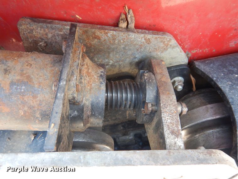 image for item MF9776 2016 Toro Dingo TX1000  compact utility loader