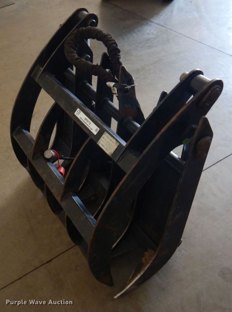 image for item MF9778 Titan  compact utility loader grapple bucket