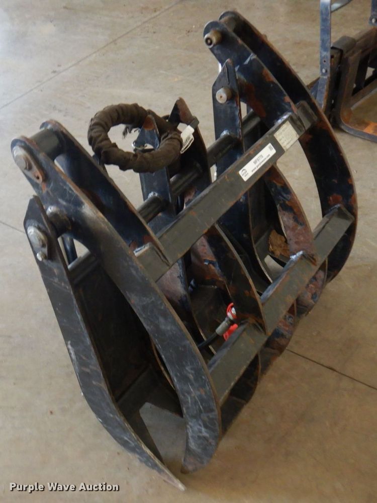 image for item MF9778 Titan  compact utility loader grapple bucket