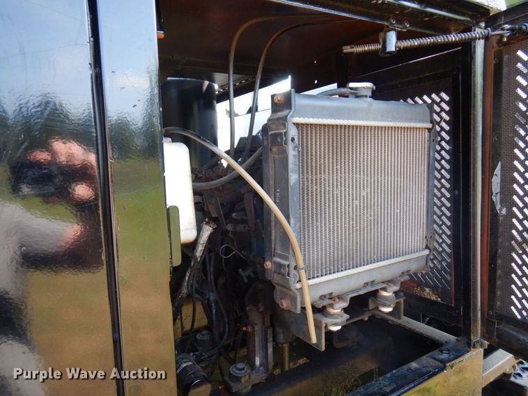 image for item MH9033 2008 GMC TopKick C7500  forestry bucket truck