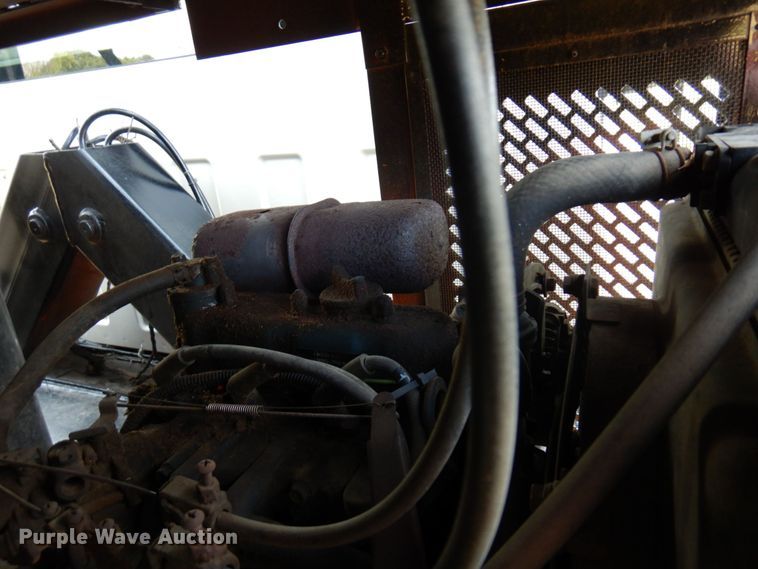 image for item MH9033 2008 GMC TopKick C7500  forestry bucket truck