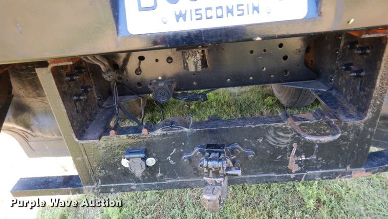 image for item MH9033 2008 GMC TopKick C7500  forestry bucket truck