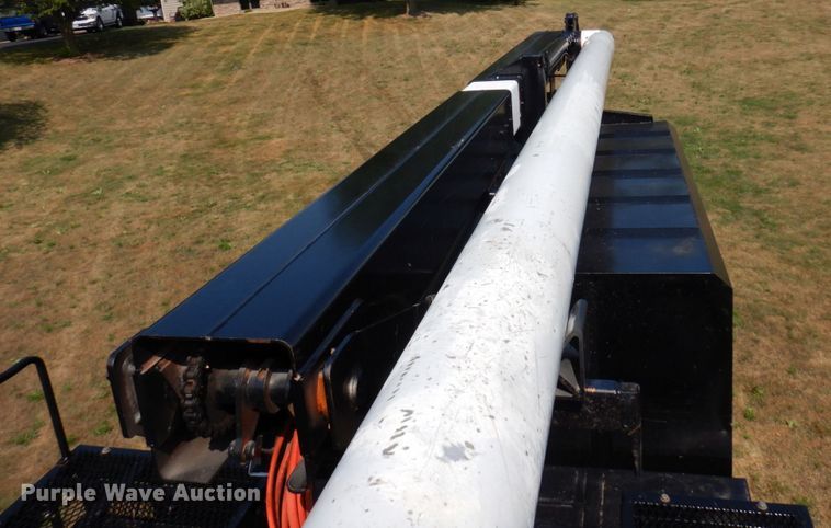 image for item MH9033 2008 GMC TopKick C7500  forestry bucket truck