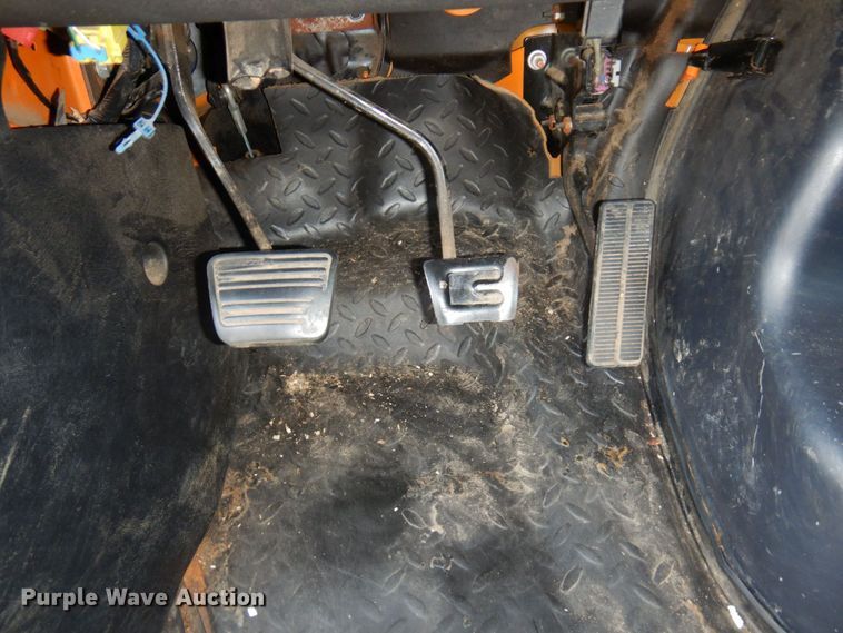 image for item MH9033 2008 GMC TopKick C7500  forestry bucket truck