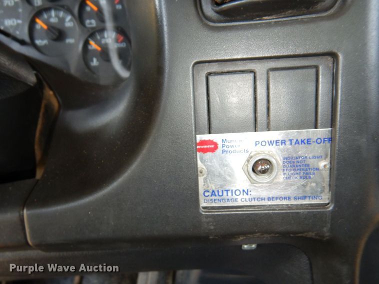 image for item MH9033 2008 GMC TopKick C7500  forestry bucket truck