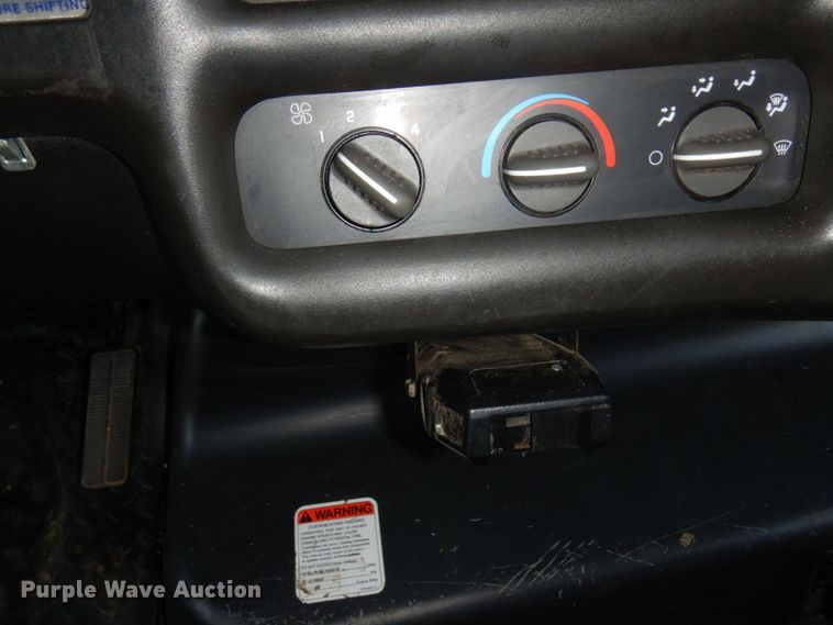 image for item MH9033 2008 GMC TopKick C7500  forestry bucket truck