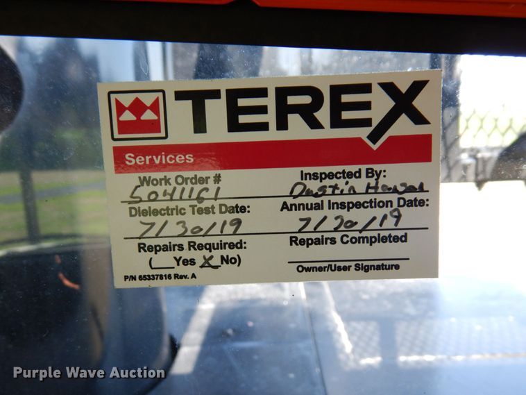 image for item MH9033 2008 GMC TopKick C7500  forestry bucket truck