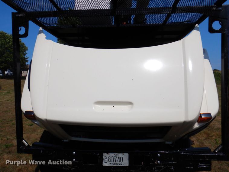 image for item MH9033 2008 GMC TopKick C7500  forestry bucket truck