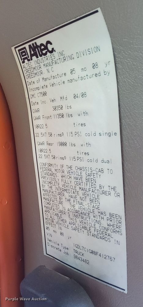 image for item MH9033 2008 GMC TopKick C7500  forestry bucket truck