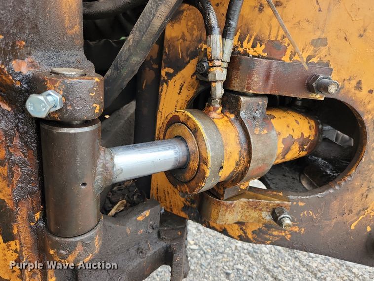 image for item MK9072 1992 Vermeer FLX115  vibratory cable plow