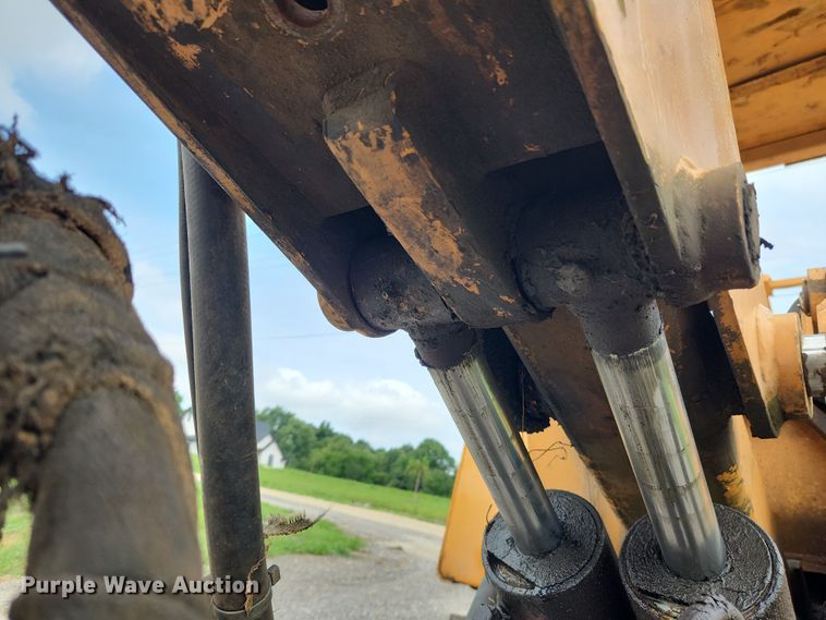 image for item MK9072 1992 Vermeer FLX115  vibratory cable plow