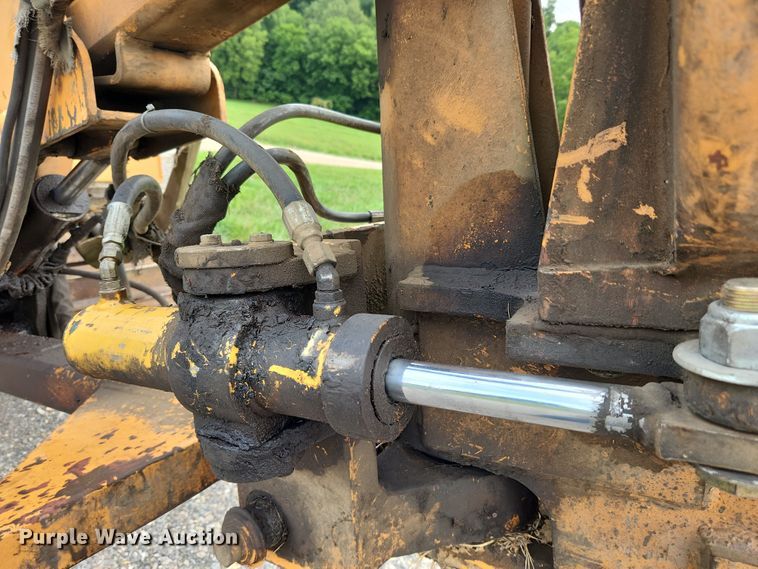 image for item MK9072 1992 Vermeer FLX115  vibratory cable plow