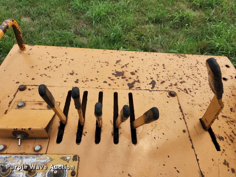 image for item MK9072 1992 Vermeer FLX115  vibratory cable plow