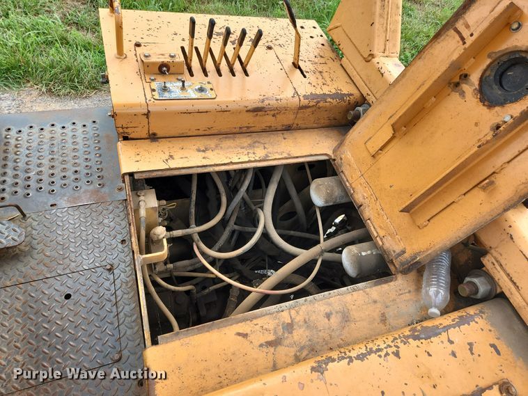 image for item MK9072 1992 Vermeer FLX115  vibratory cable plow