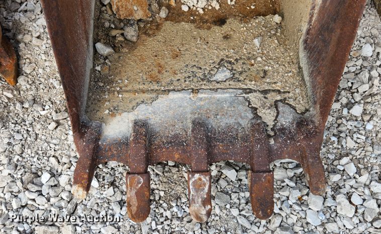 image for item MK9091 (2) buckets