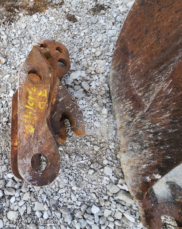 image for item MK9091 (2) buckets