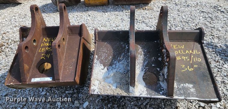 image for item MK9095 (2) buckets