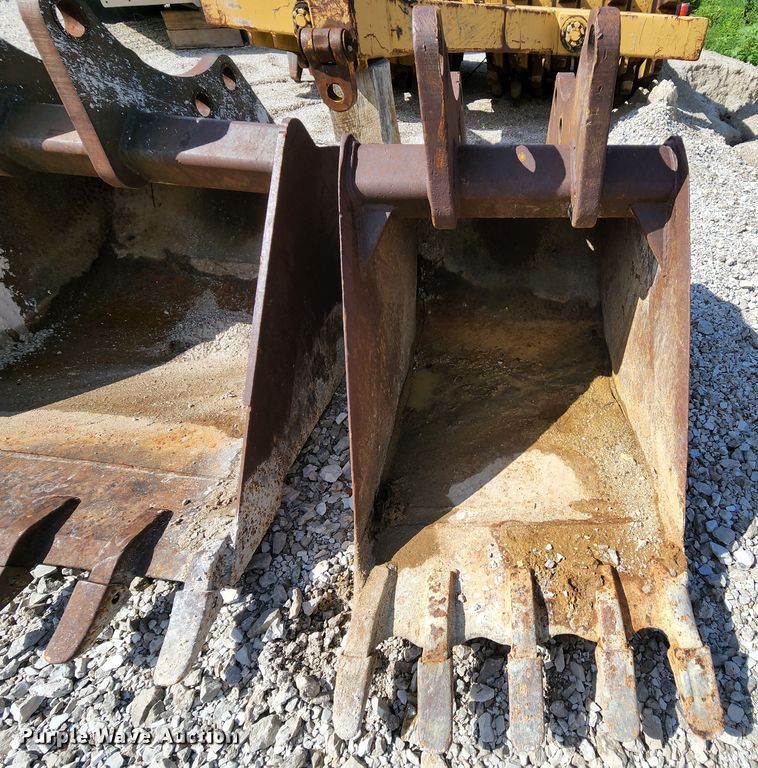 image for item MK9095 (2) buckets