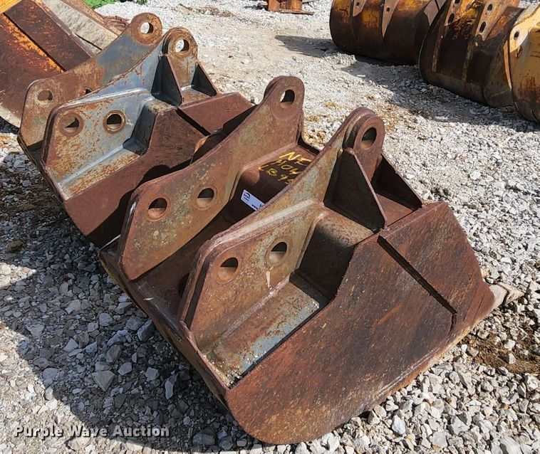 image for item MK9096 (2) buckets