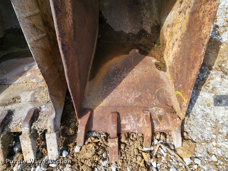 image for item MK9096 (2) buckets