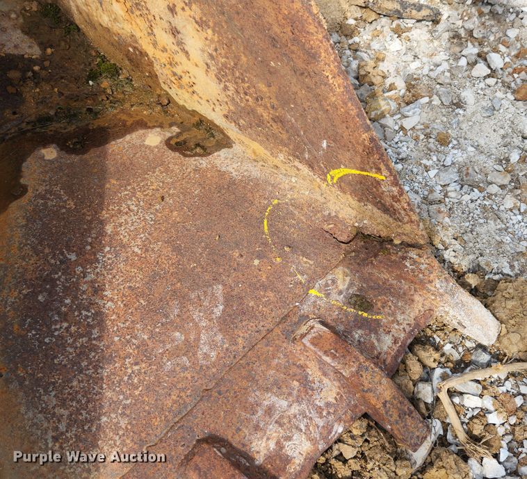 image for item MK9096 (2) buckets