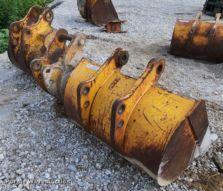 image for item MK9097 (3) buckets